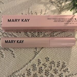 Mary Kay Great Heights Waterproof Mascara in Pink